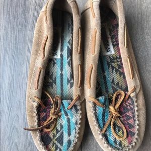 Minnetonka Moccasins